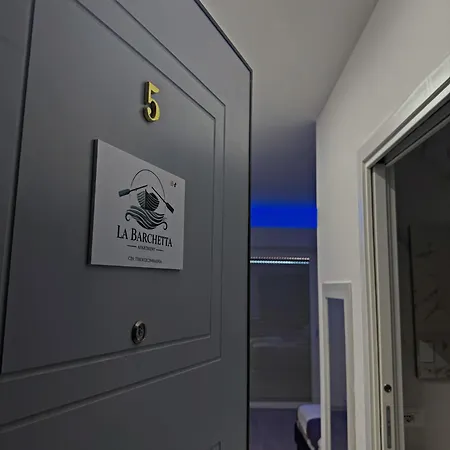 - La Barchetta Apartment *